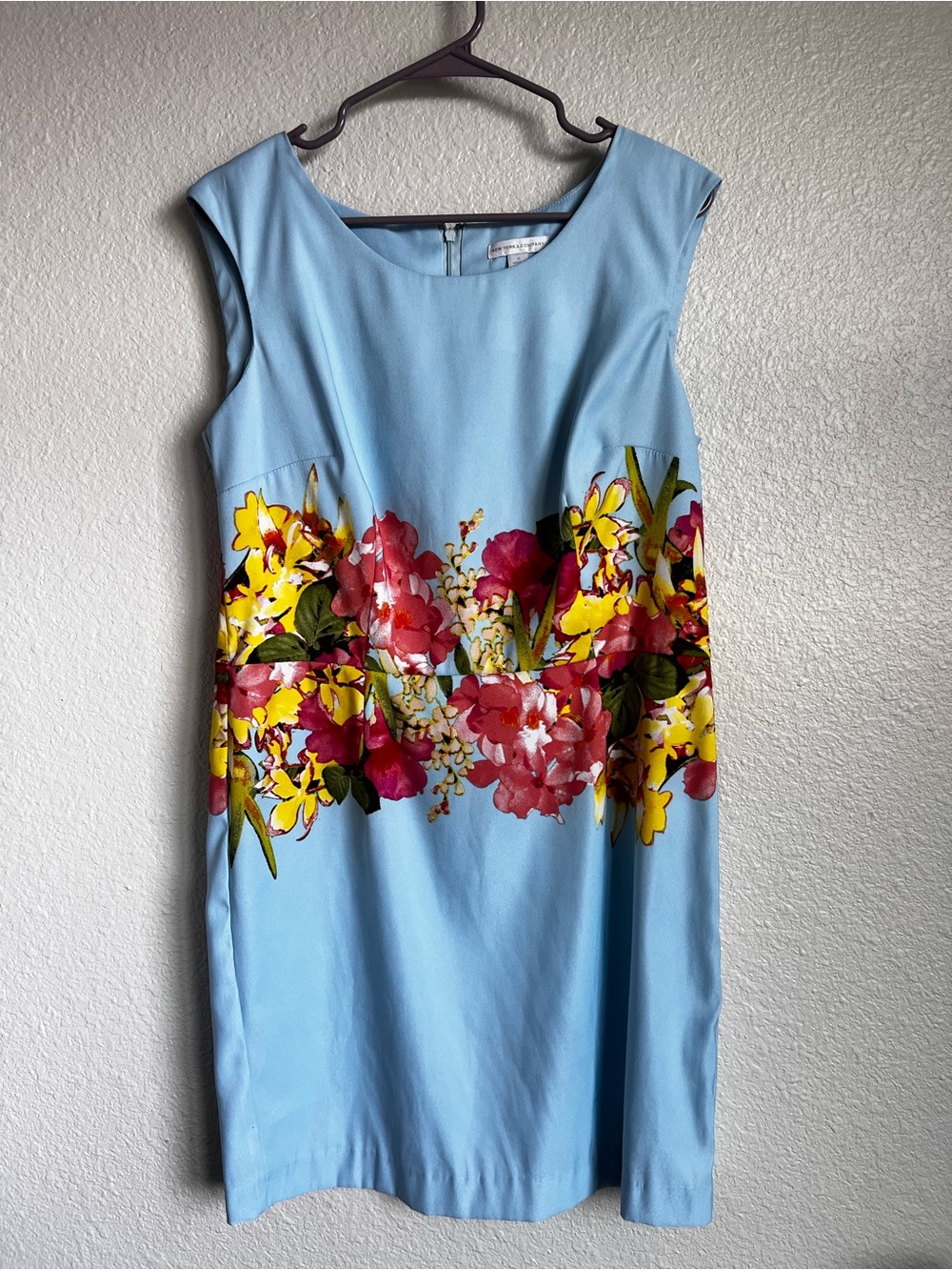 New York & Company Light Blue Floral Band Sheath Dress